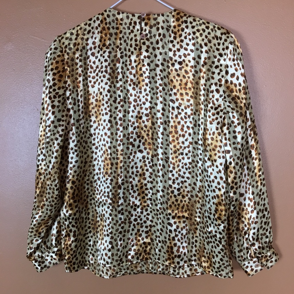 VINTAGE / Cheetah Print + Gold Blouse - Picture 6 of 7